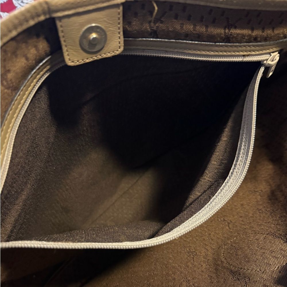 Yves Saint Laurent (YSL) Tan Vintage Tote/Travel Bag - Picture 6 of 7